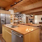 Cottonwoods Unit 1C, Downtown Condo With Upgraded Kitchen & Bathrooms