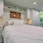 Aspen Condo With Mountain Views And Ski Access!