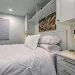 Aspen Condo With Mountain Views And Ski Access!