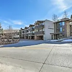 Cozy-Luxe Colorado Condo Next To Base Village