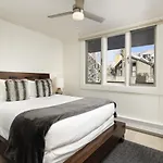 Chateau Snow Unit 202, Renovated Condo With Great Natural Light, Excellent Location
