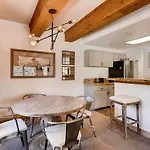 Elegantly Styled Plaza Condo Condo