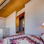 1 Bedroom Andloft With Deck - Sleeps 5 People