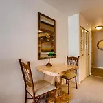1 Bedroom Andloft With Deck - Sleeps 5 People