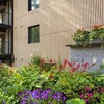 Chateau Roaring Fork Unit 35, Newly Updated Condo, 4 Blocks From Aspen Mountain