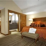 The Lodge At Mountaineer Square