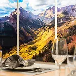 New 2 Bedroom 2 And A Half Bath - Luxurious Aspen Mountain Modern!