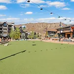 Scenic Slopeside Haven The Snowmass Village Gem