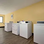 Days Inn By Wyndham Carbondale