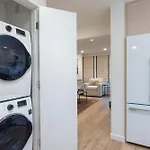 Renovated 2 Bedroom Aspen Condo Ski-In Out