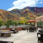 Courtyard By Marriott Glenwood Springs