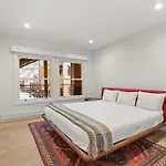 Durant Unit D4, Spacious, Modern Condo With Great Views, Excellent Location 2 Blocks To Ski Slopes