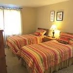 Chateaux Condominiums By Crested Butte Lodging