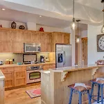 Westwall Lodge