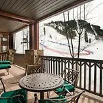 The Ritz-Carlton Club, 3 Bedroom Residence 8206, Ski-In & Ski-Out Resort In Aspen Highlands