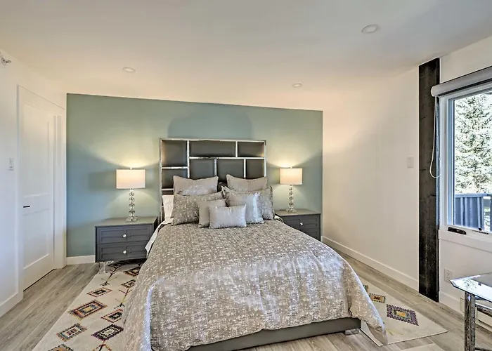 Cozy-Luxe Colorado Condo Next To Base Village