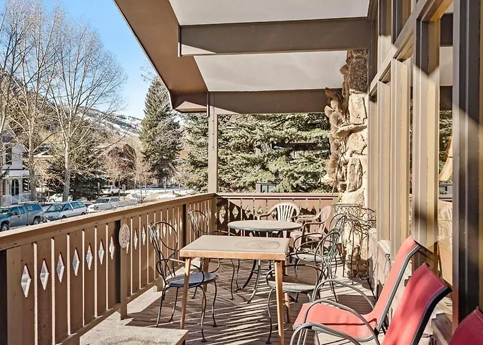 118 E. Bleeker St. Upper Level, Condo In Duplex With Private Deck