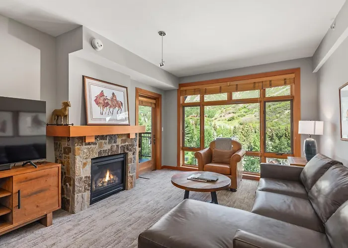 Scenic Slopeside Haven The Snowmass Village Gem