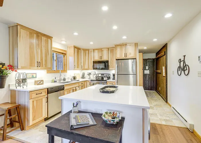 Walk To Ski Lifts Cozy Crested Butte Condo