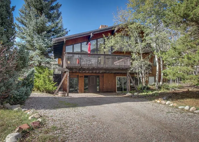 Mountain Valley Hideaway
