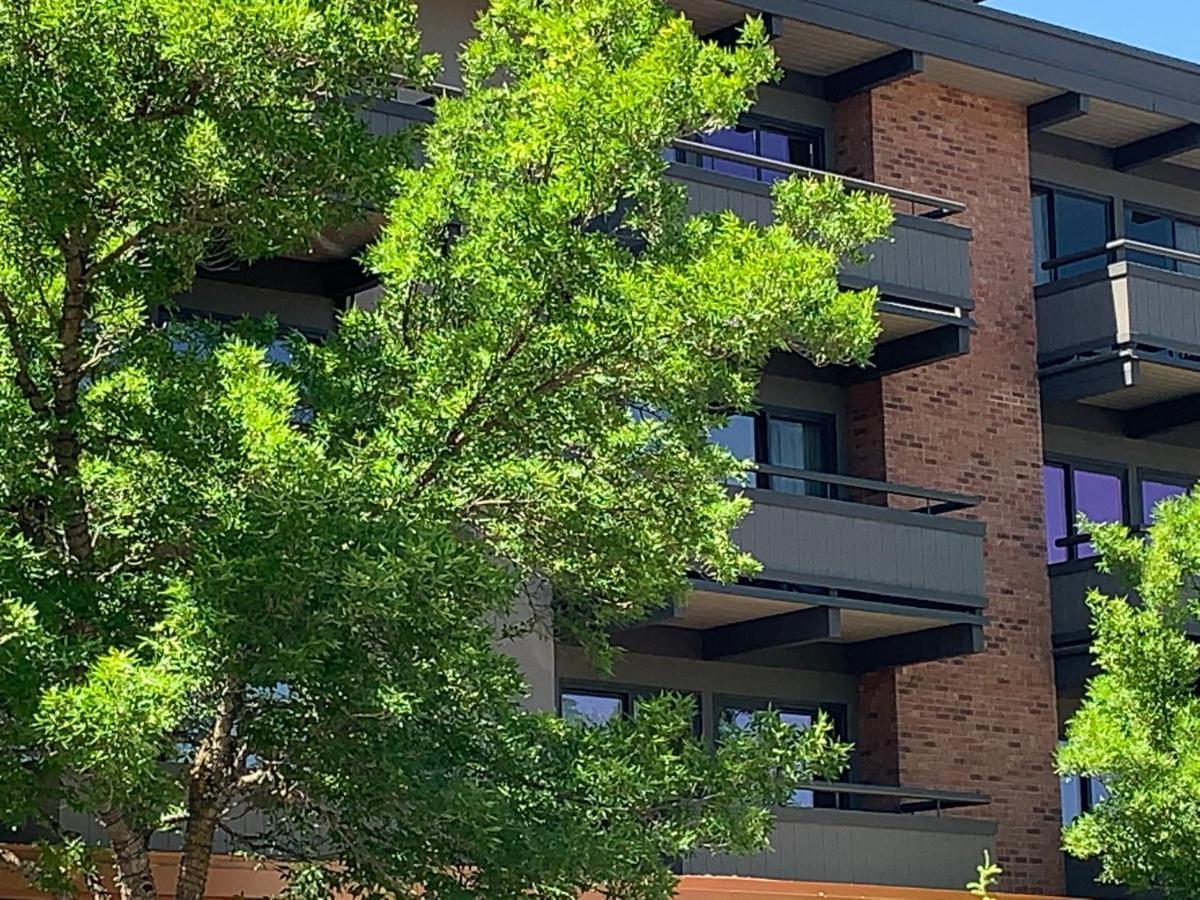 Square Aspen