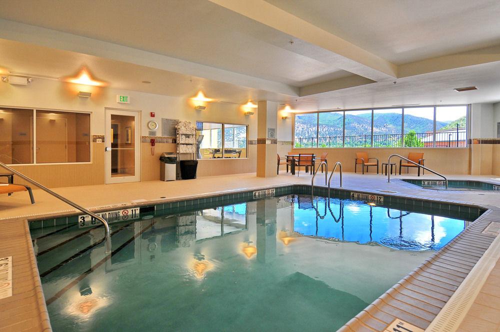 Courtyard By Marriott Hotel