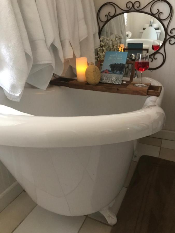 Bed & Breakfast Downtown With Jacuzzi *