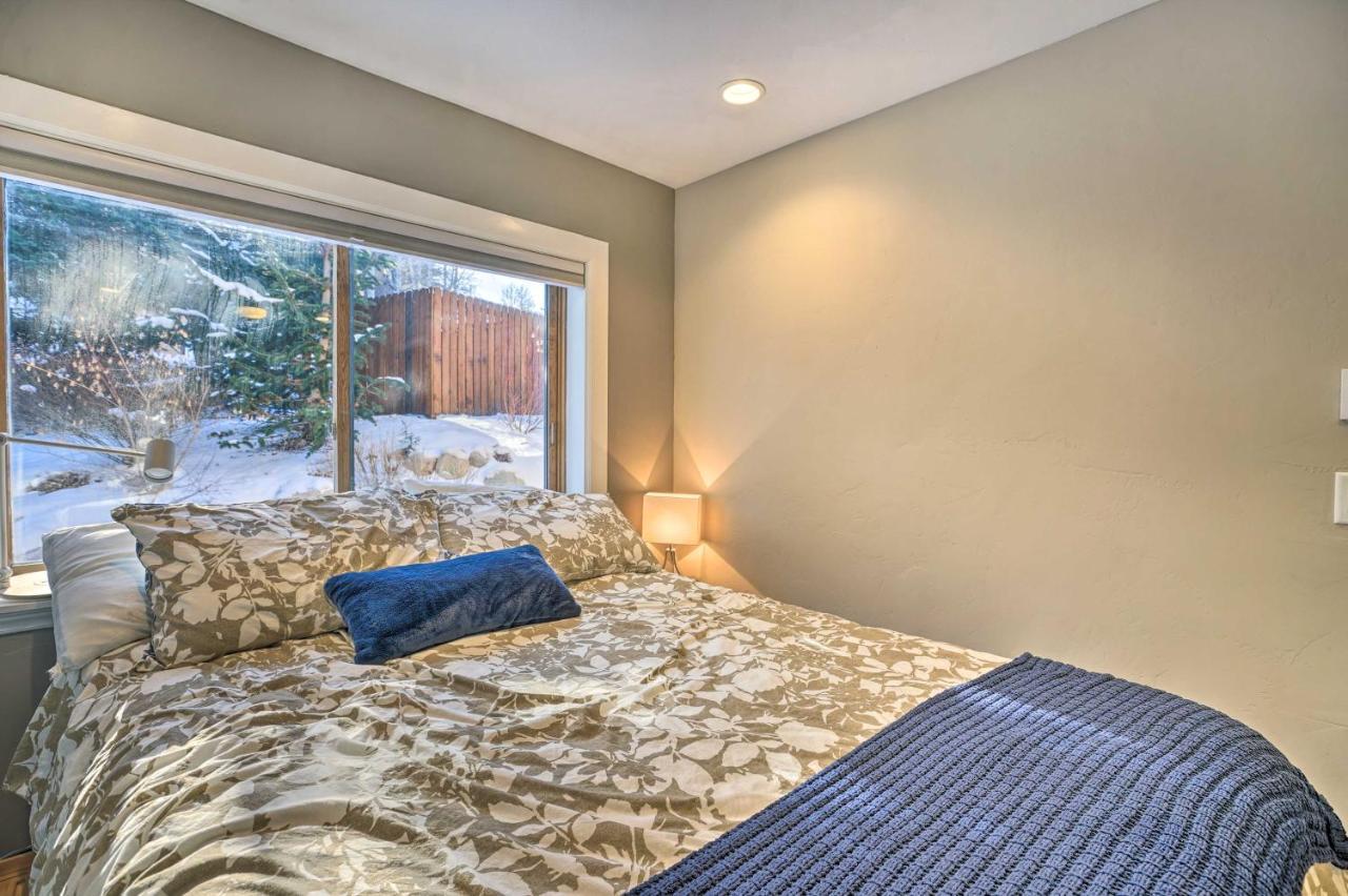 Ski-inandout Snowmass With Community Hot Tub! *