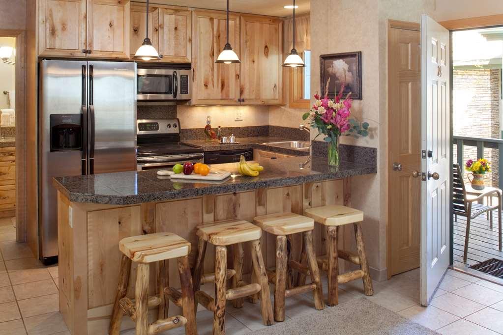 Tamarack Townhouses, Destination *