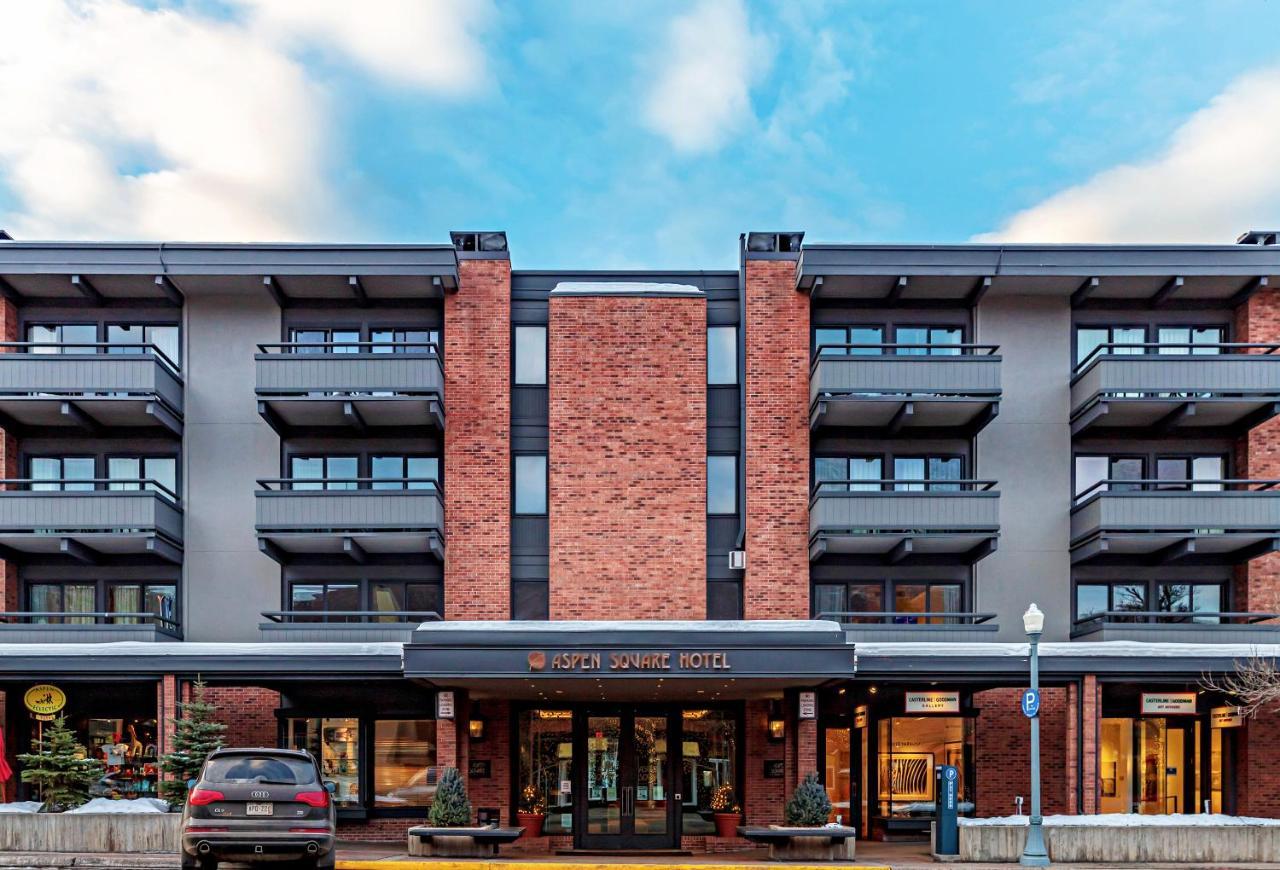 Square Hotel 3*