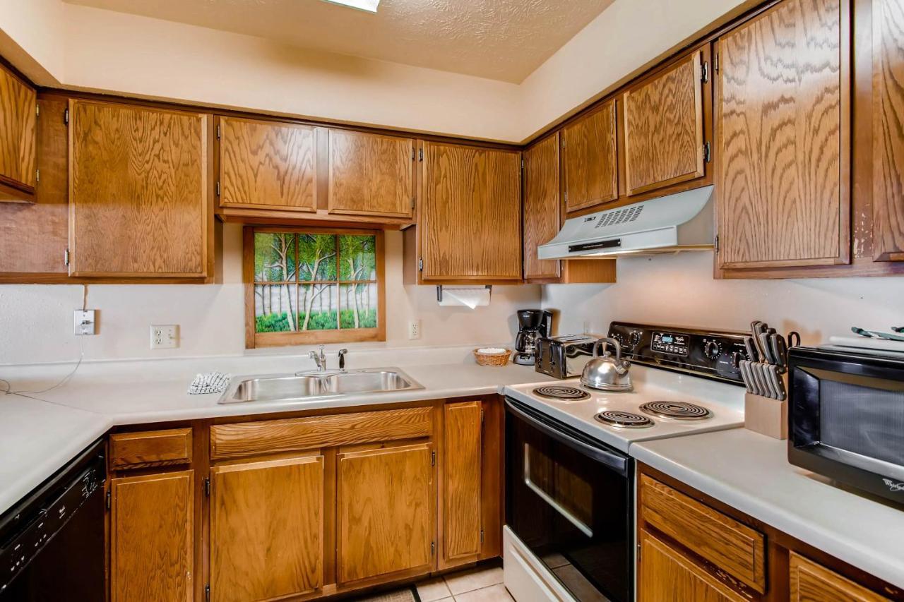 Unique, Mountain 4 Bedroom Crested Butte