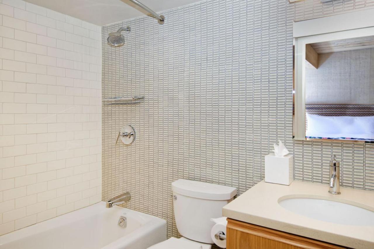 Holiday home Cottonwoods Unit 1c, Downtown With Upgraded Kitchen & Bathrooms