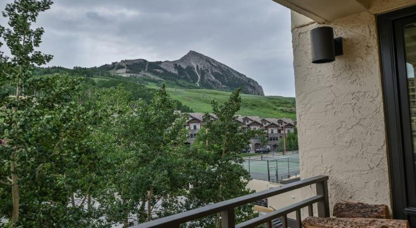 2 Bedroom With Huge, Sectional Couch Apartment Crested Butte