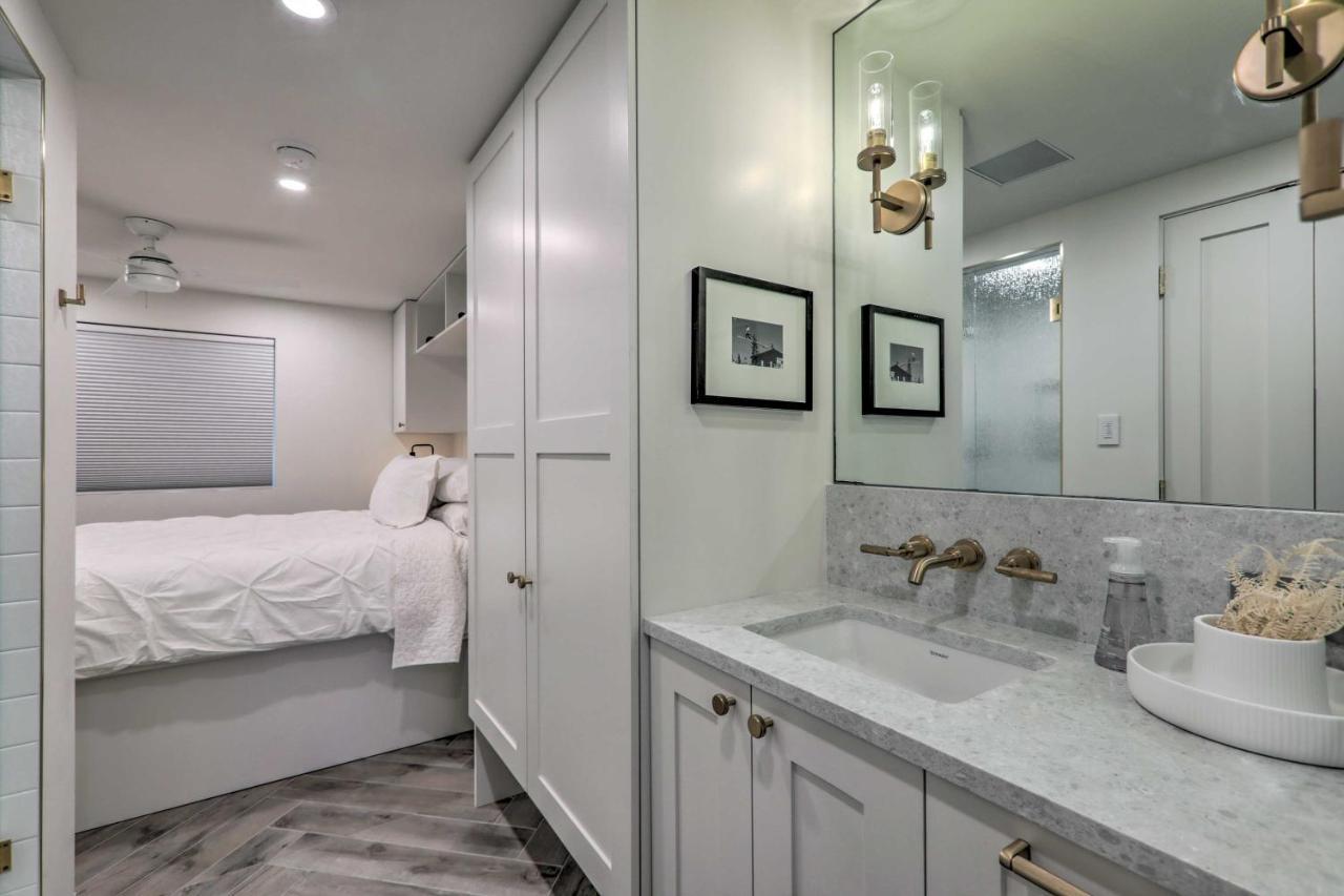 With Mountain Views And Access!