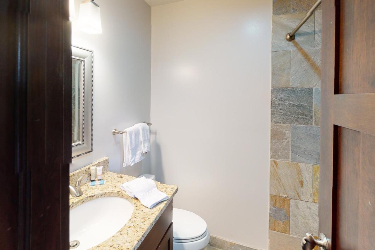 West G3 Apartment