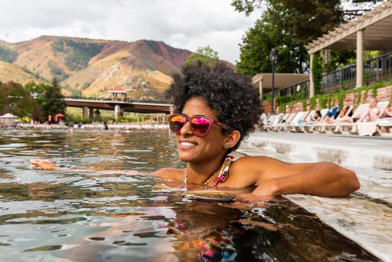 Glenwood Hot Springs Resort