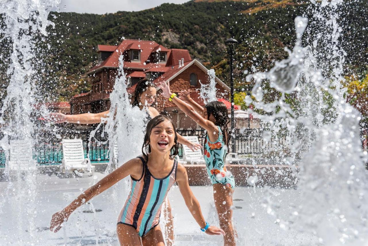 Glenwood Hot Springs Resort