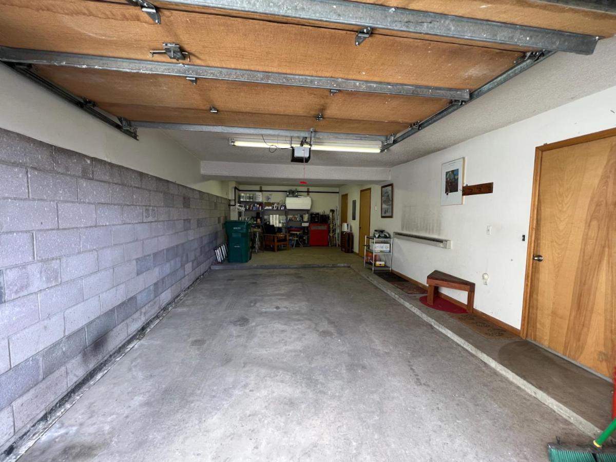 Holiday home In, Walk Out! The Perfect Mountain Retreat!