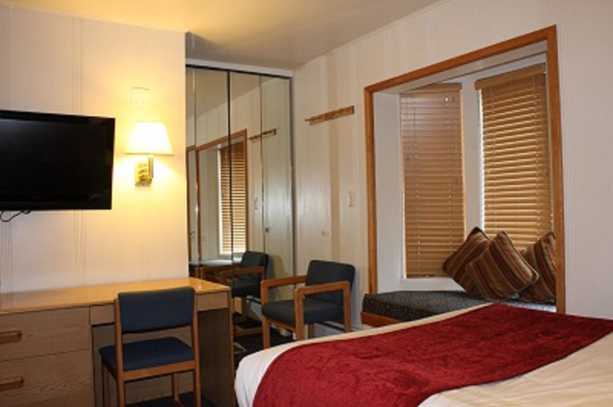 St Moritz And Lodge