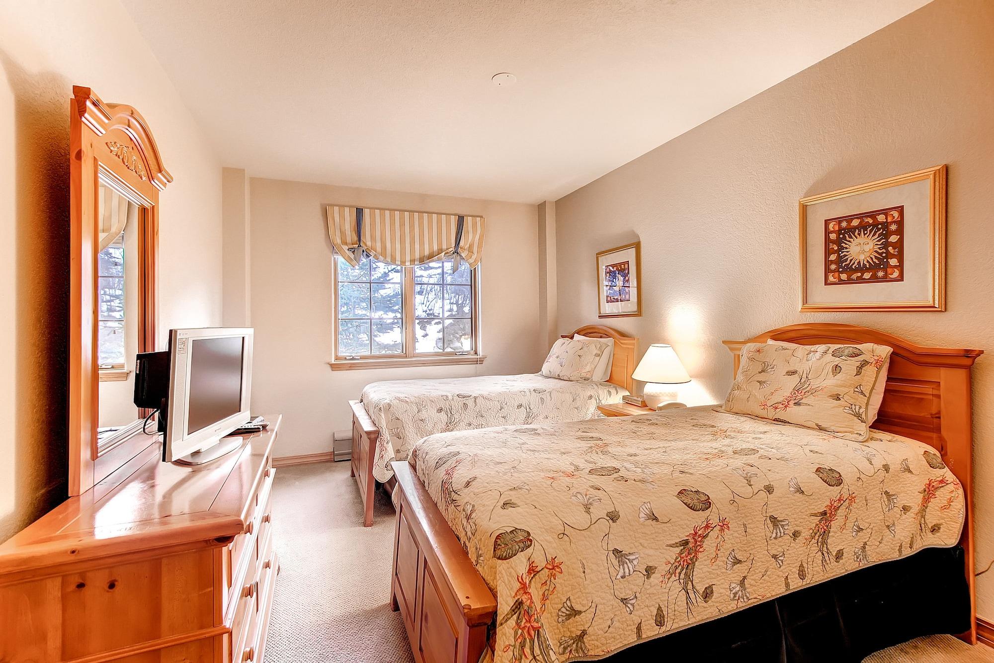 St. Place Lodge *