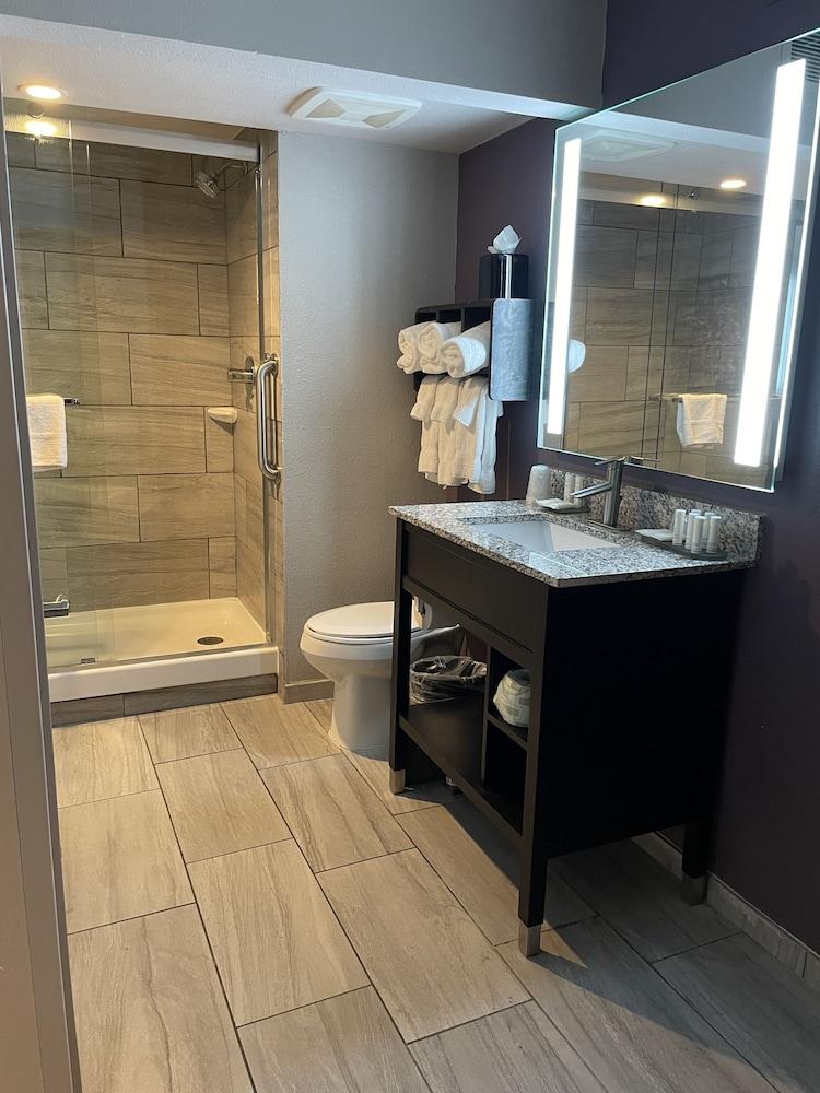 Hotel La Quinta By Wyndham 3*