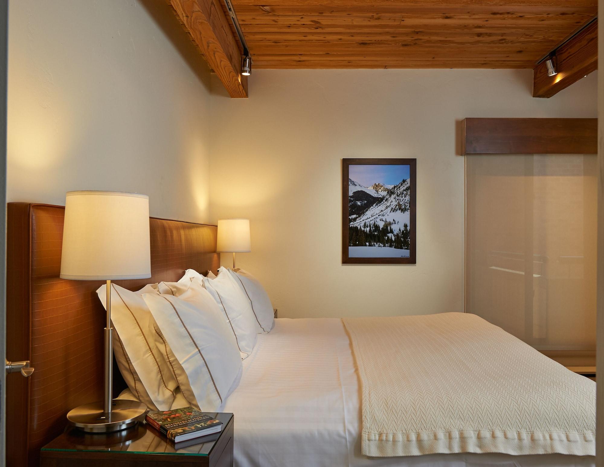 Square 3* Aspen
