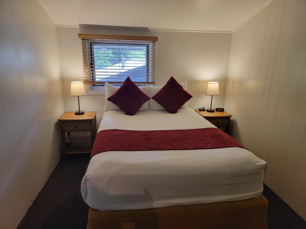 St Moritz And Lodge *