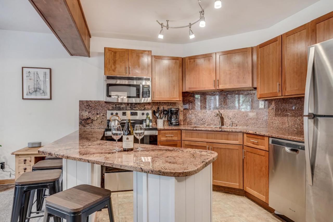 Laurelwood 102 Holiday home *