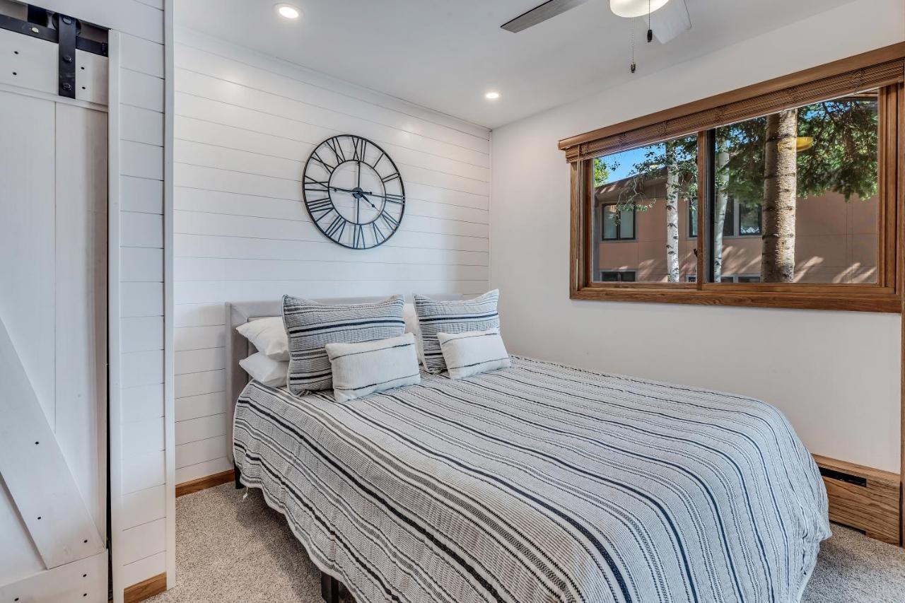 Laurelwood 102 Holiday home