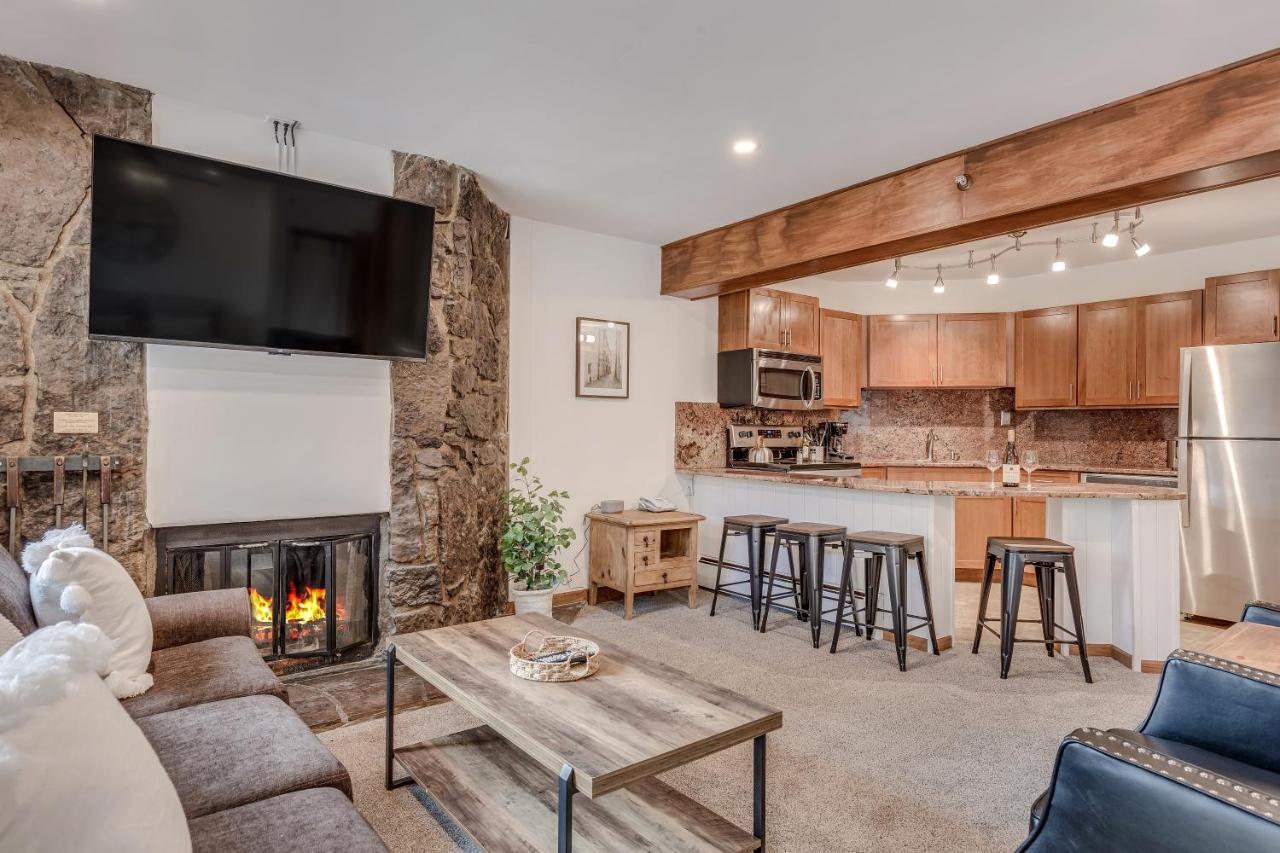Laurelwood 102 Holiday home *