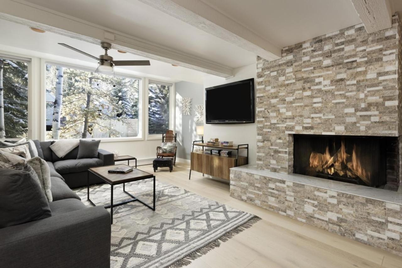 Holiday home Chateau Snow Unit 202, Renovated With Great Natural Light, Excellent Location