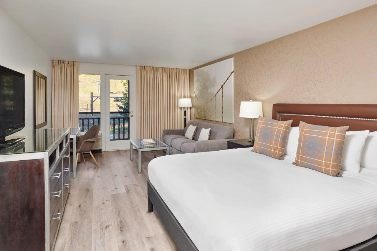 The At Aspen