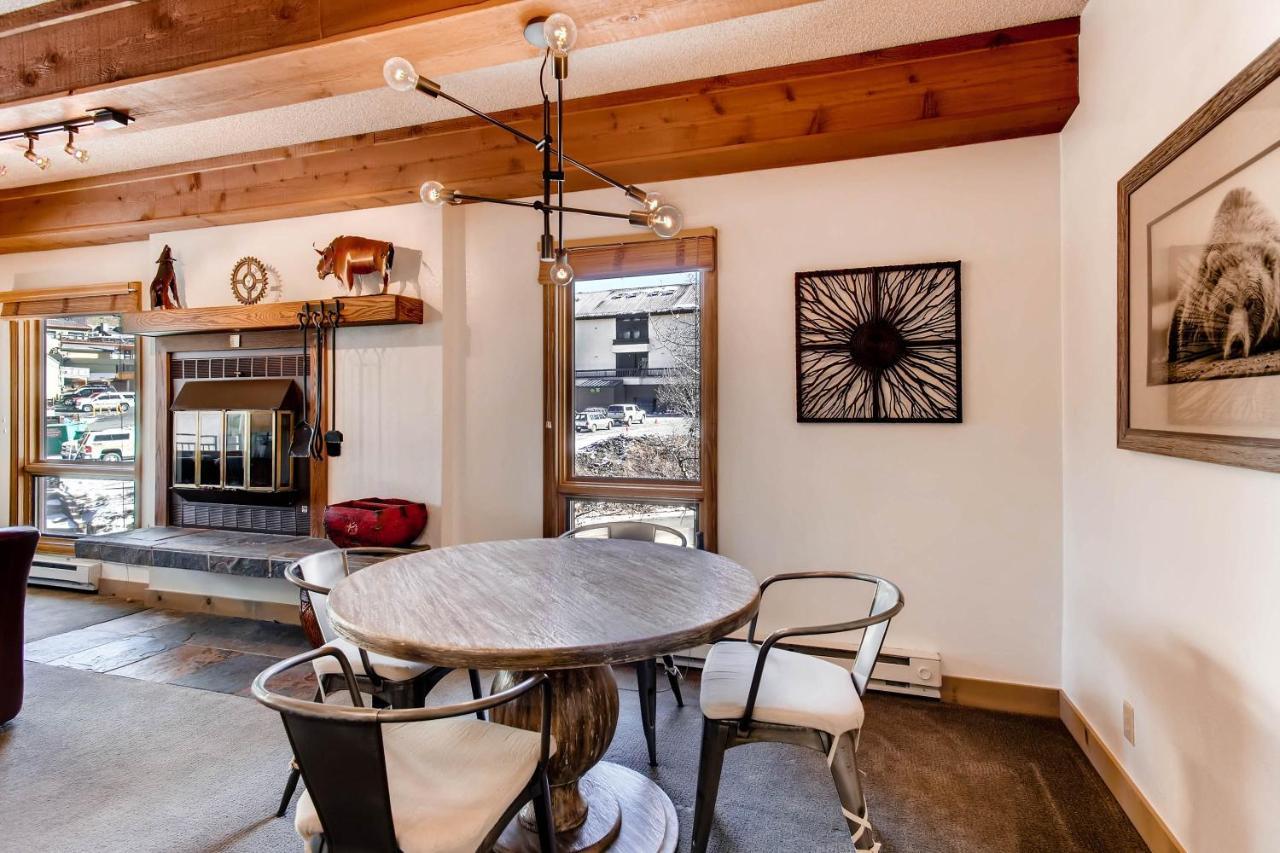 Elegantly Styled Plaza * Crested Butte