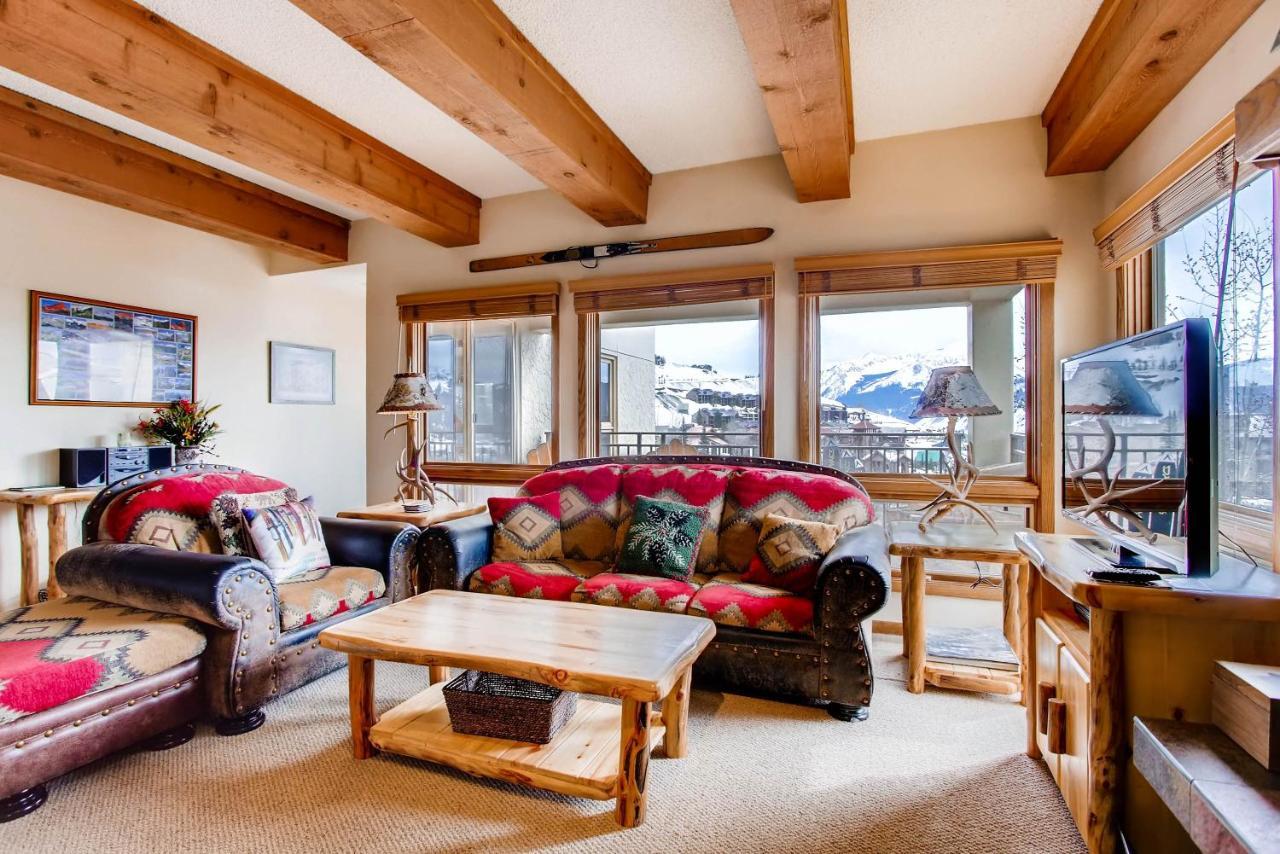 Rustic 3 Bedroom Apartment